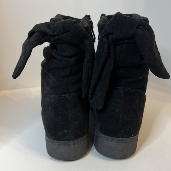 JUSTICE BLACK SUEDE  ANKLE BOOTS SZ 8 - Picture 2 of 12